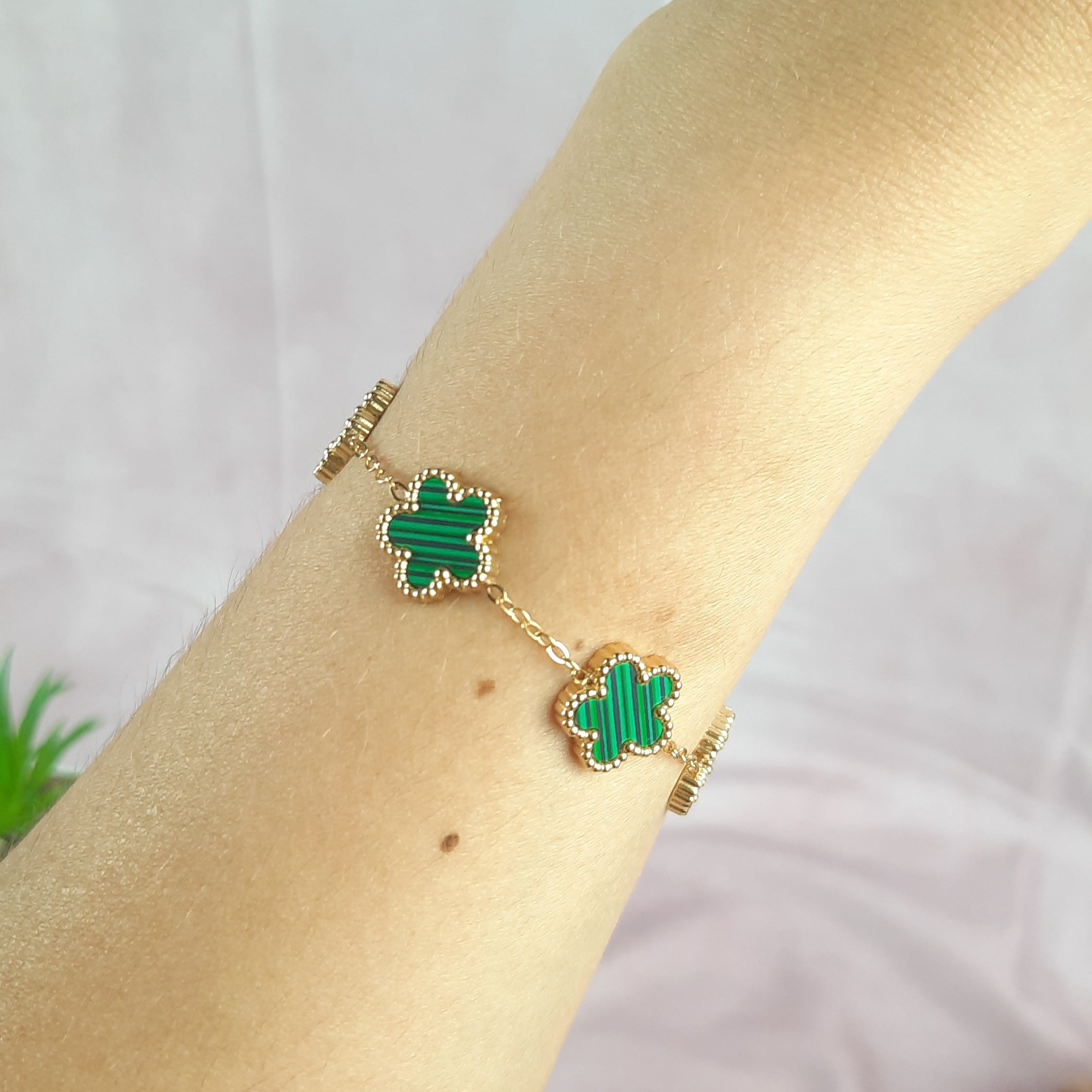 18k Gold-Plated Flower Bracelet