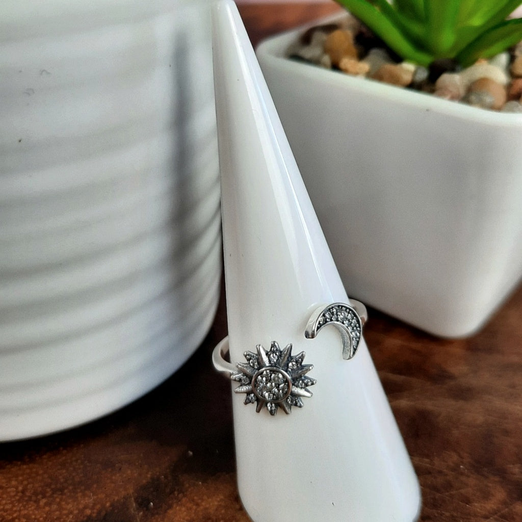 Sun Moon Sparkling Ring