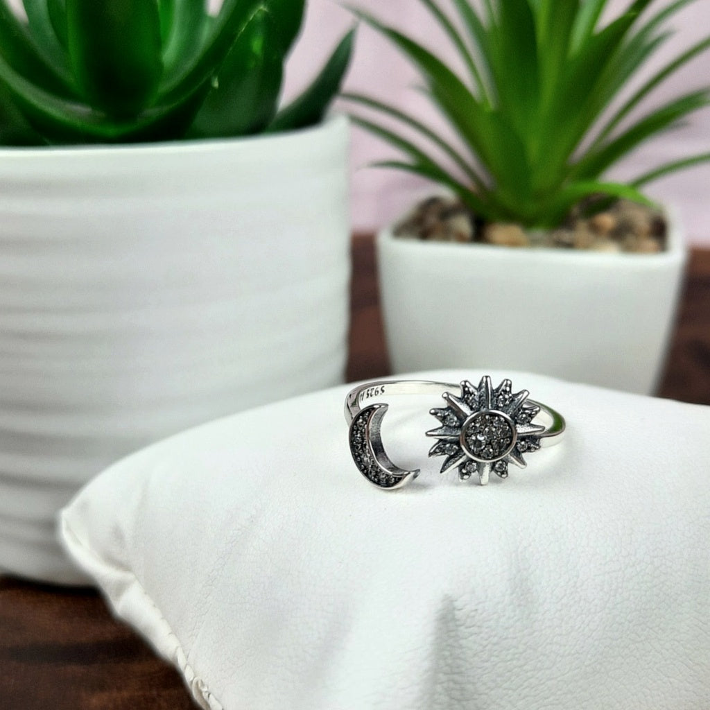 Sun Moon Sparkling Ring