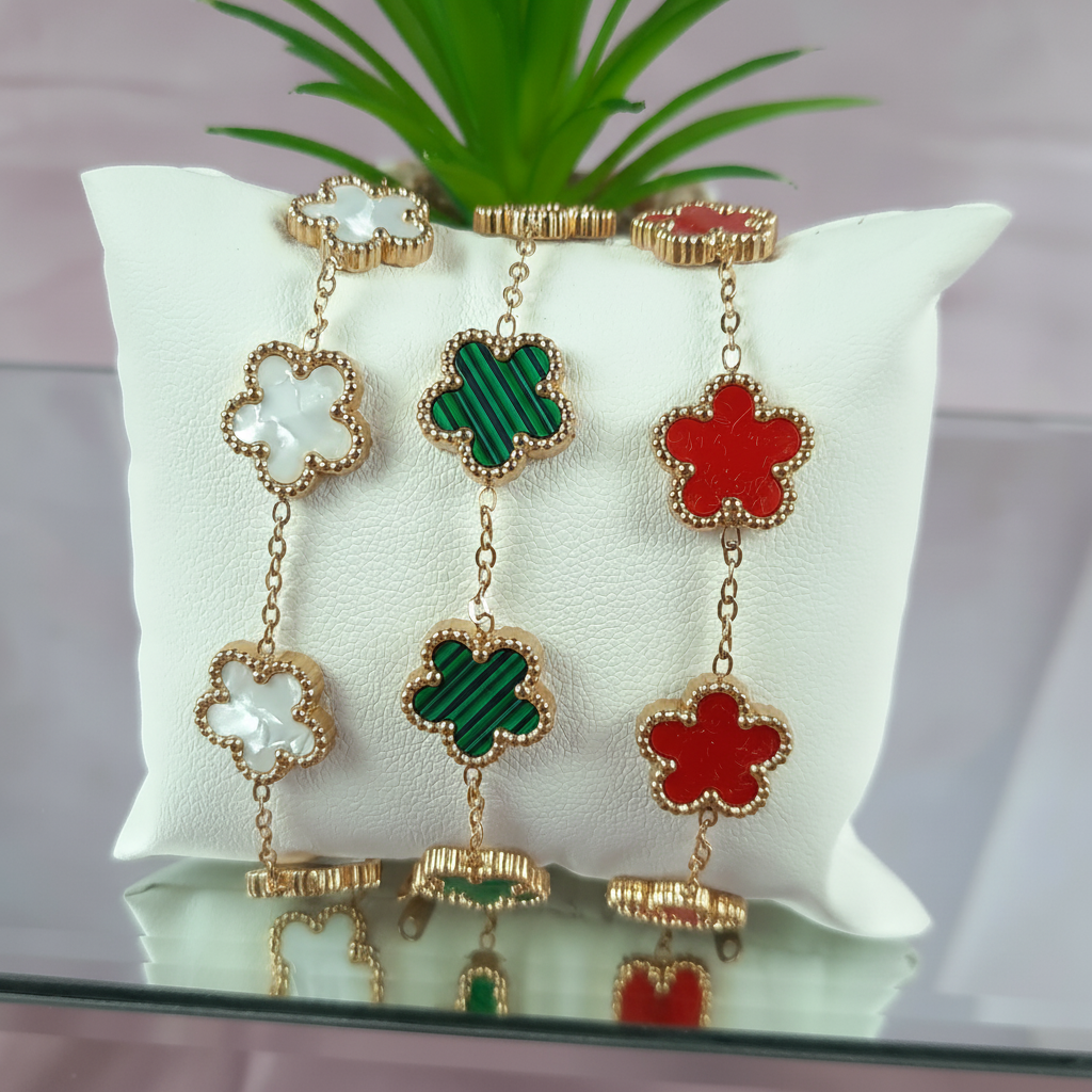 18k Gold-Plated Flower Bracelet